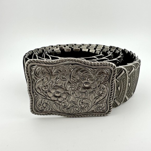 Vintage 70\'s 80\'s Silver Tone Metal Stretch Embossed Belt Elastic Western 35\